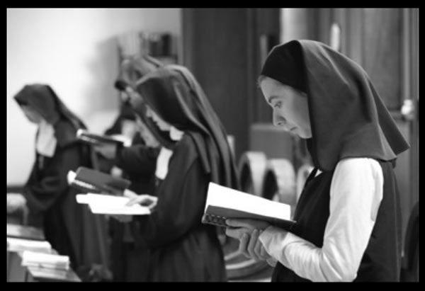 Nuns reading